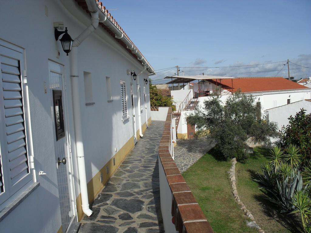 レゲンゴス・デ・モンサラーシュ Casa De Campo Quinta Sao Jorgeヴィラ エクステリア 写真